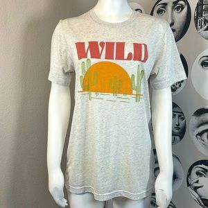 Wild Light Heather Gray Graphic Print Short Sleeve Tee, Sz M